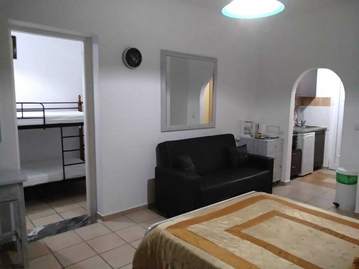 Vokamvilia & Close To The Sea Holiday home Planos (Zakynthos)