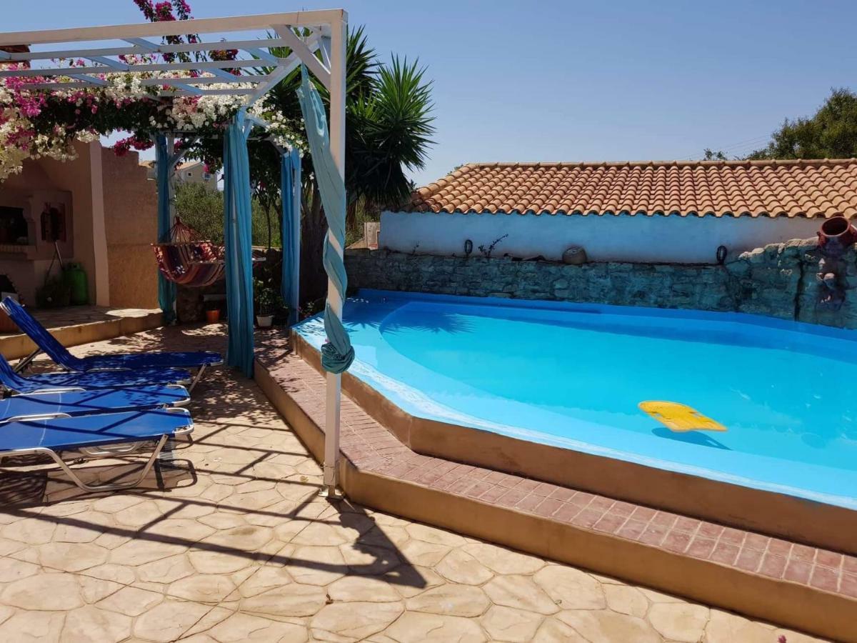 Holiday home Vokamvilia & Close To The Sea Planos (Zakynthos)